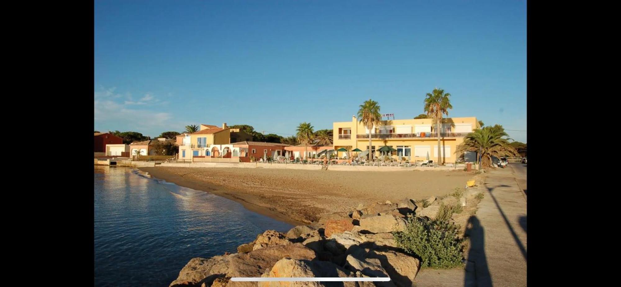 Port De Hyeres L'Etoile Marine Apartment Luaran gambar